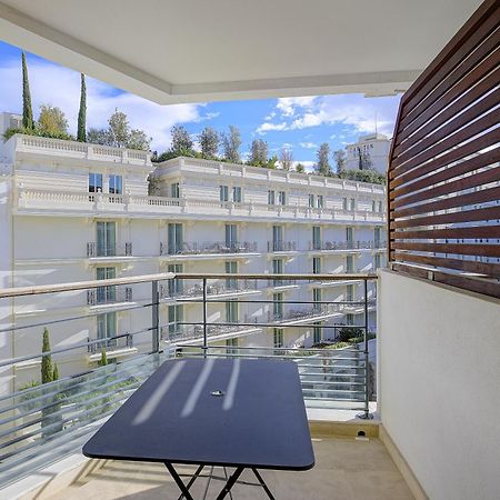Carlton Riviera كان المظهر الخارجي الصورة