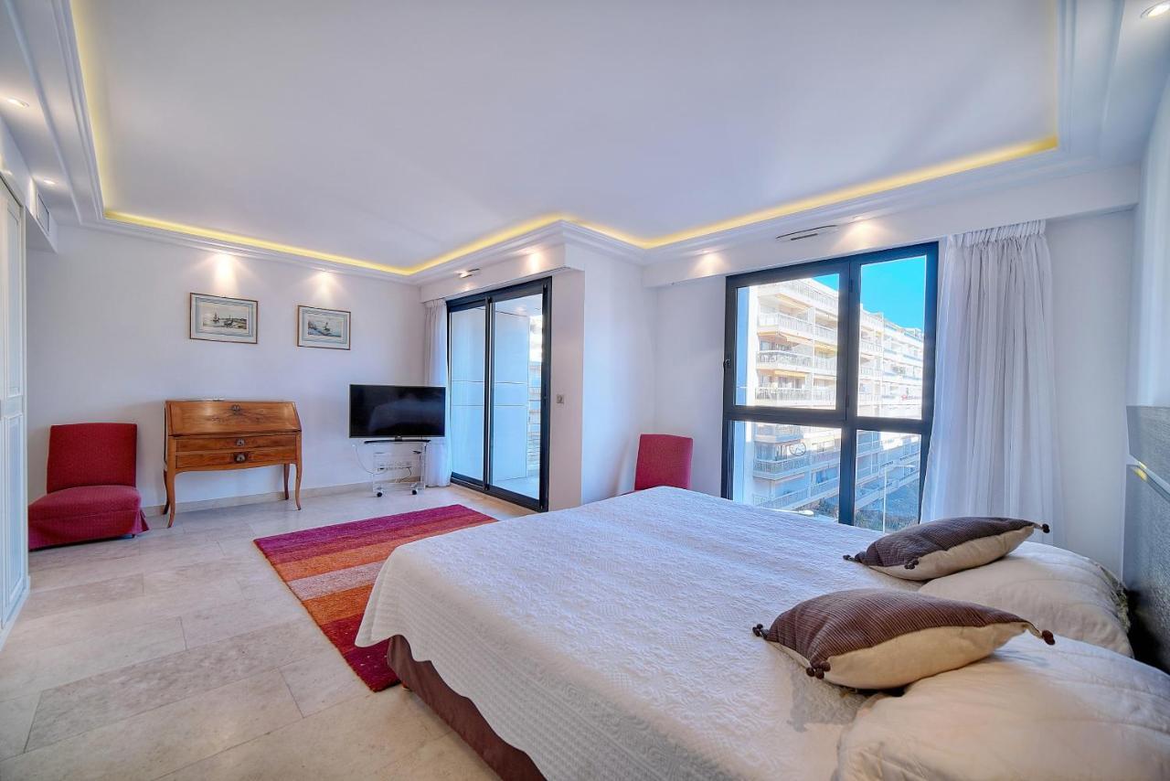 Carlton Riviera كان المظهر الخارجي الصورة
