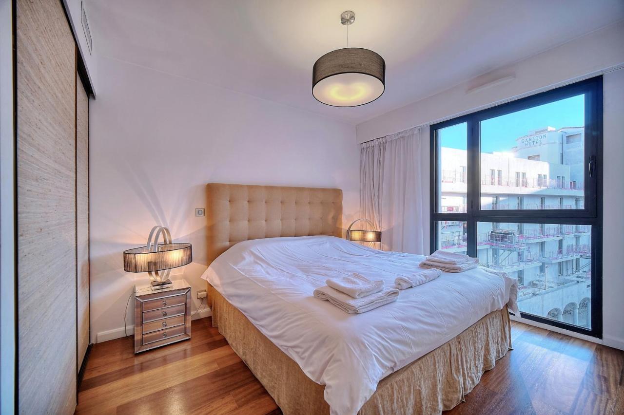 Carlton Riviera كان المظهر الخارجي الصورة