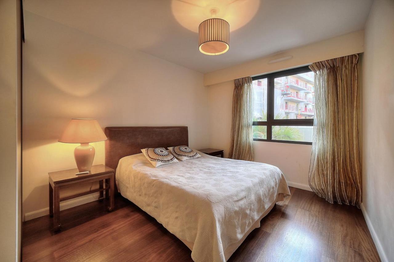 Carlton Riviera كان المظهر الخارجي الصورة