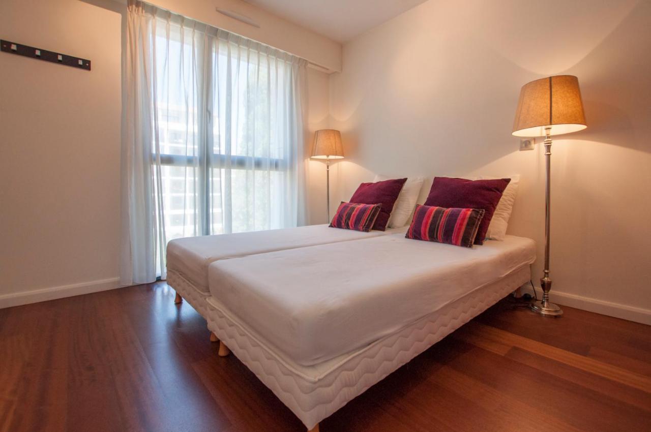 Carlton Riviera كان المظهر الخارجي الصورة