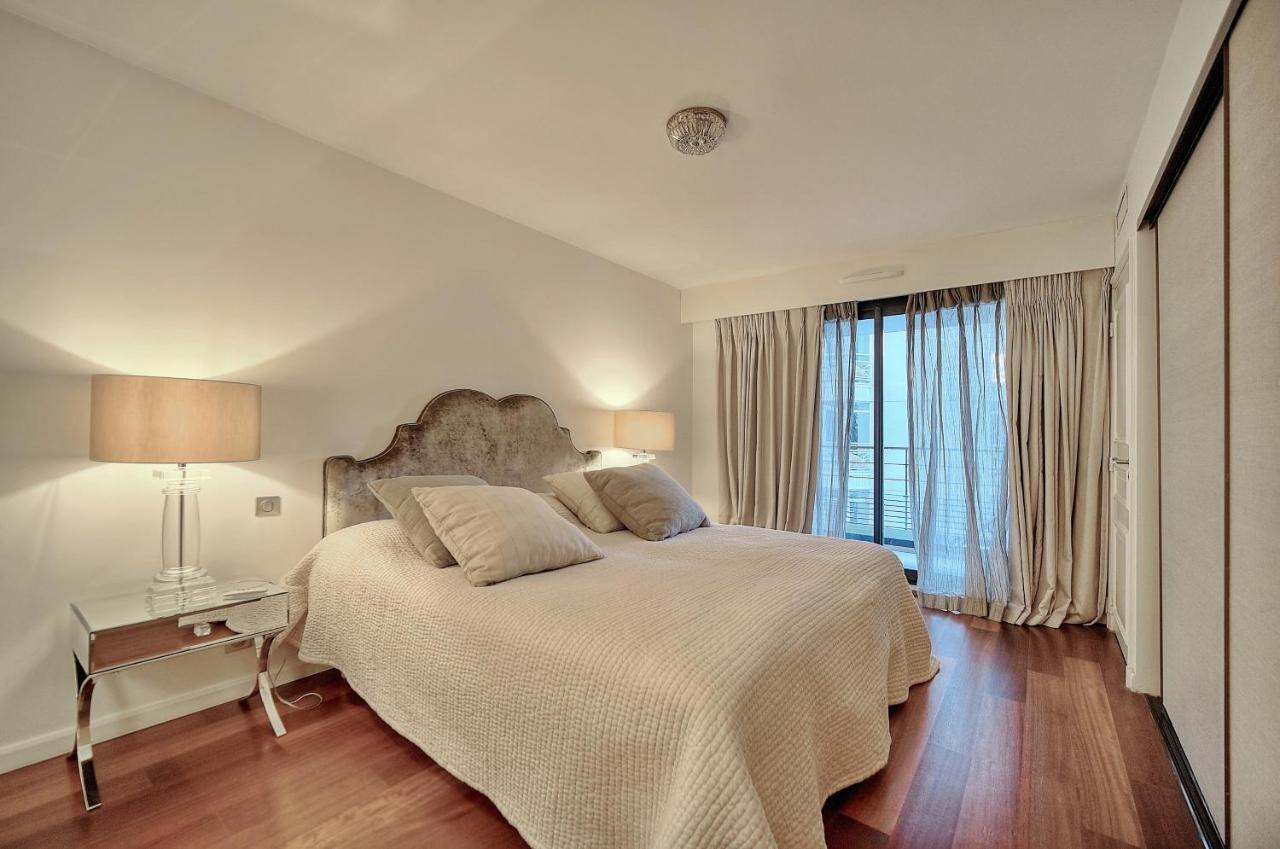 Carlton Riviera كان المظهر الخارجي الصورة