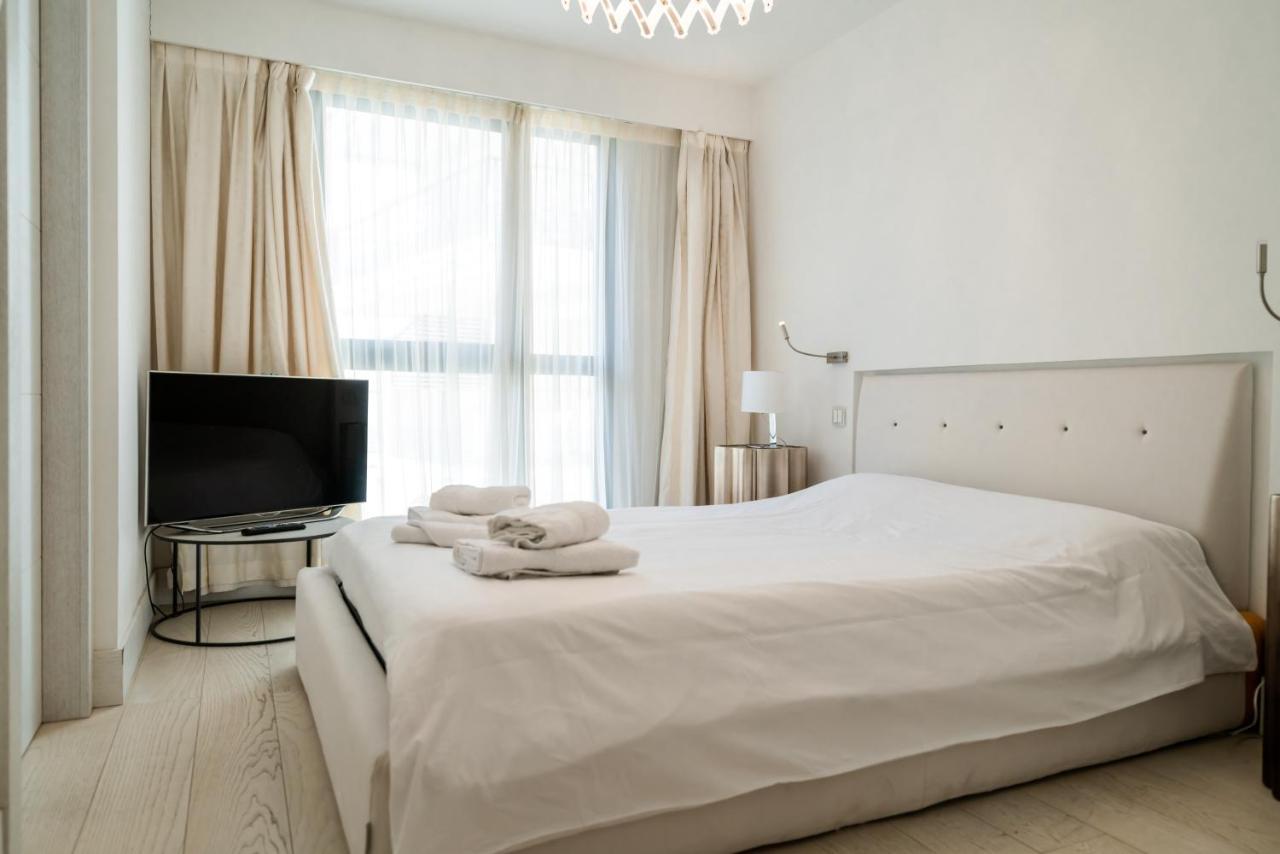 Carlton Riviera كان المظهر الخارجي الصورة