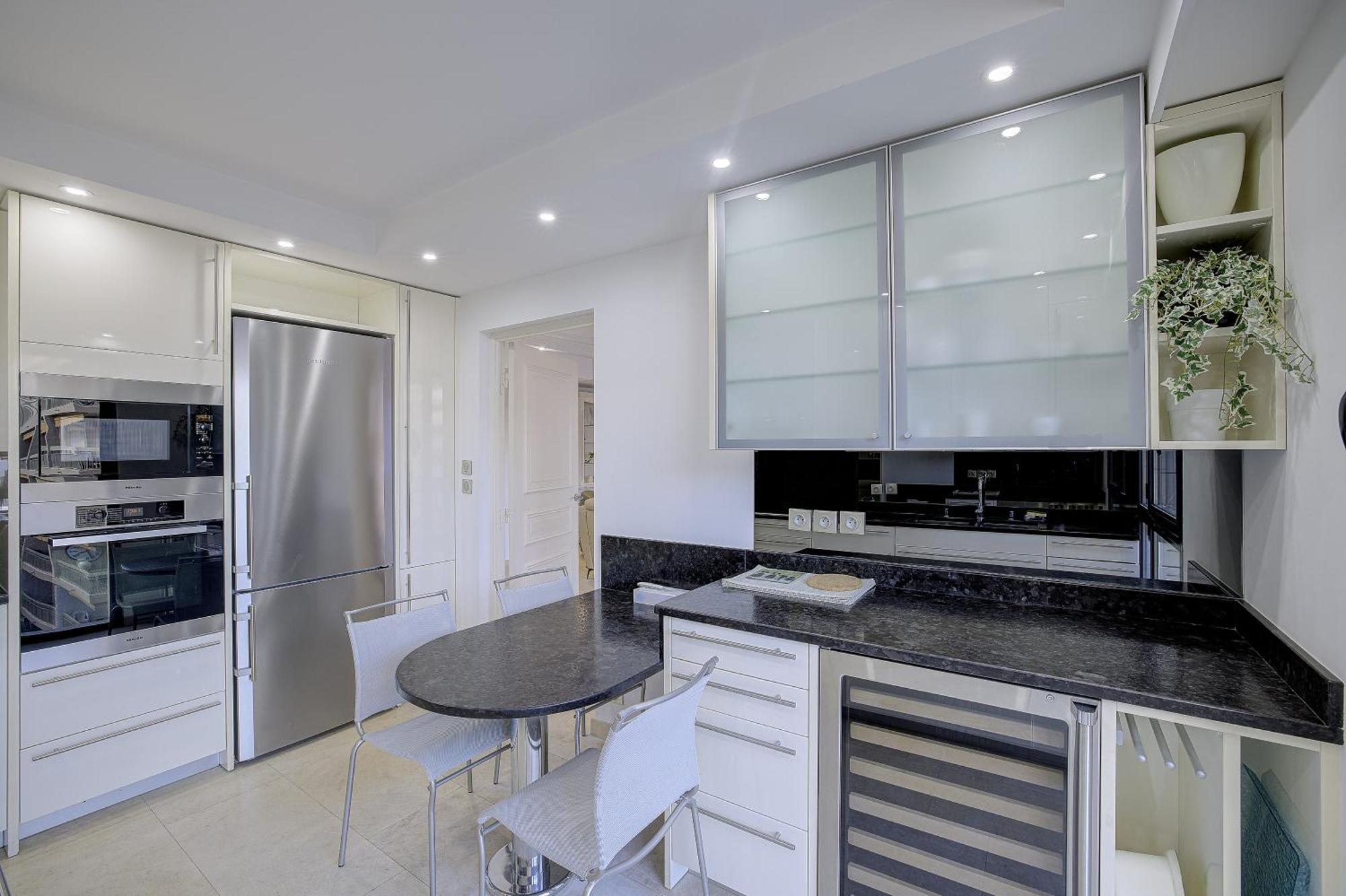 Carlton Riviera كان المظهر الخارجي الصورة